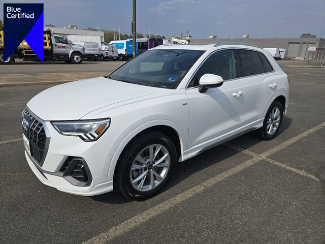 Used 2024 Audi Q3 2.0T Premium image 1