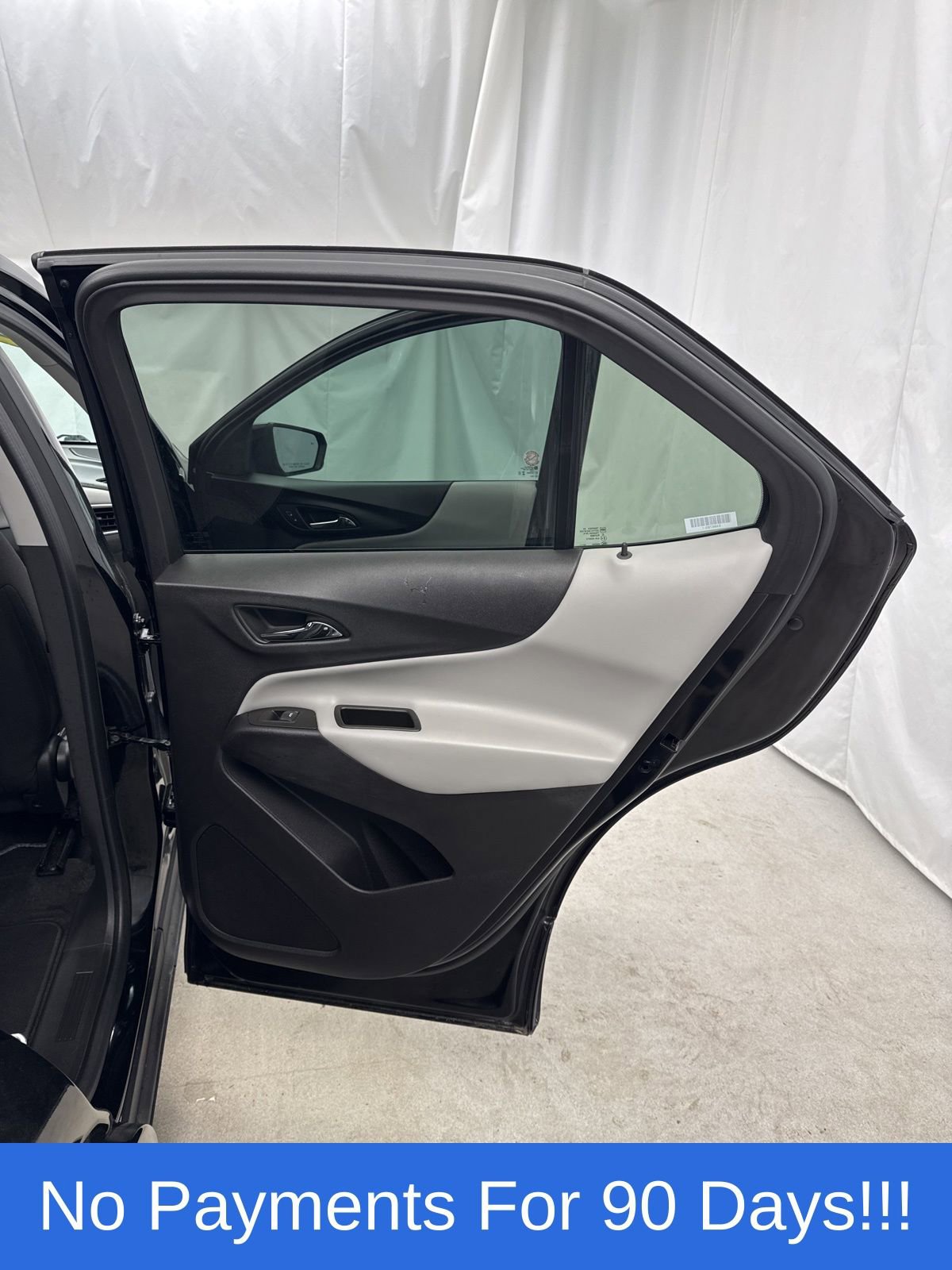 Used 2024 Chevrolet Equinox LT FWD image 35