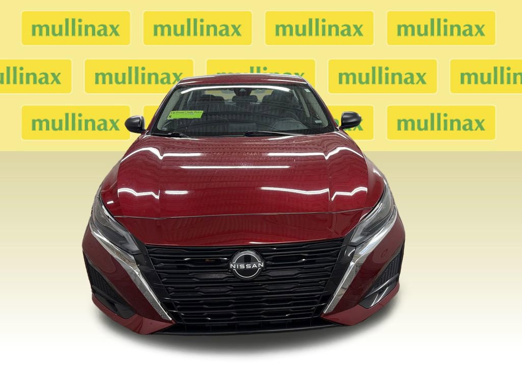 Used 2024 Nissan Altima 2.5 SV FWD image 15