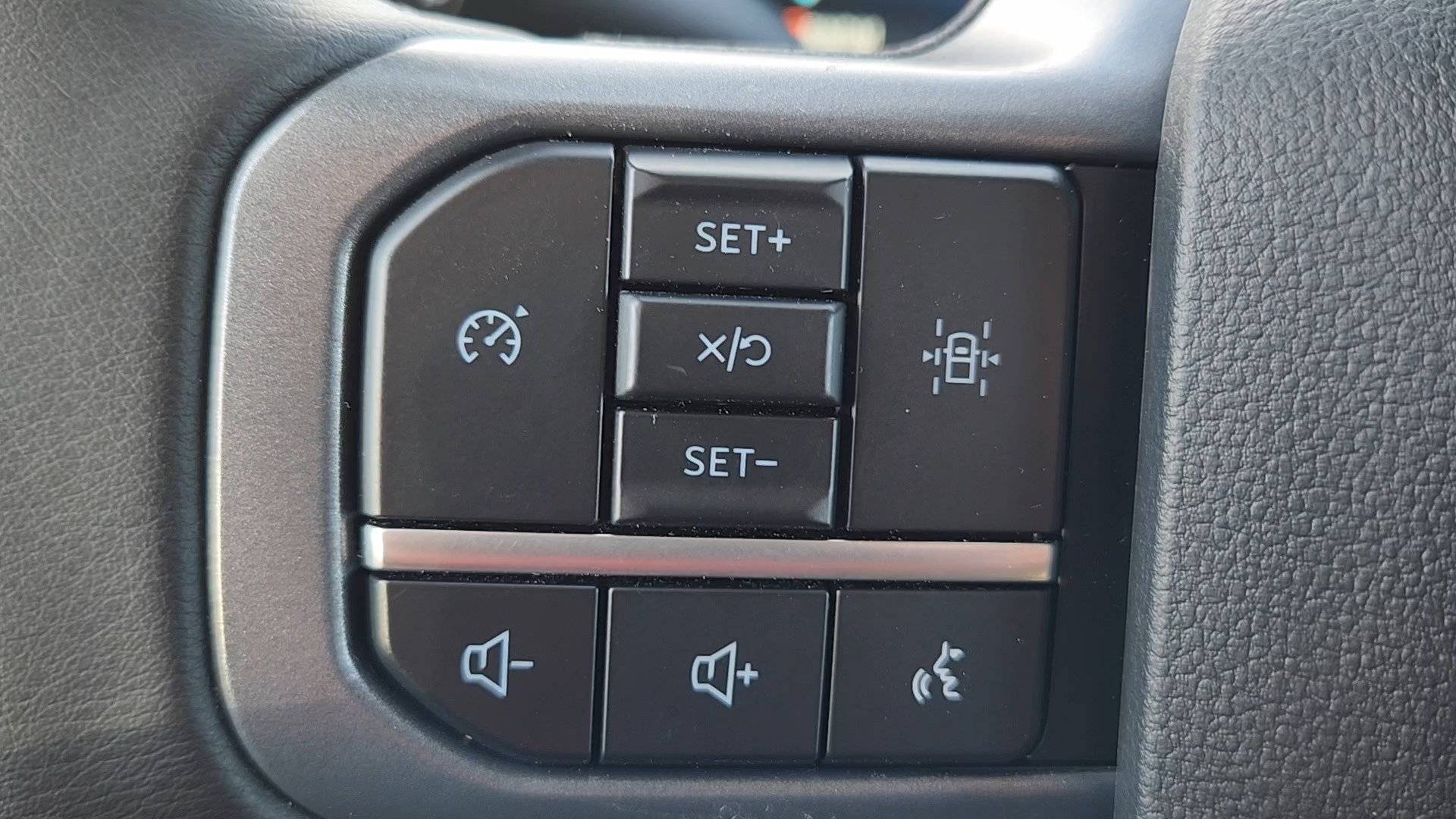 Certified 2024 Ford F150 XLT w/ FX4 Off-Road Package image 12