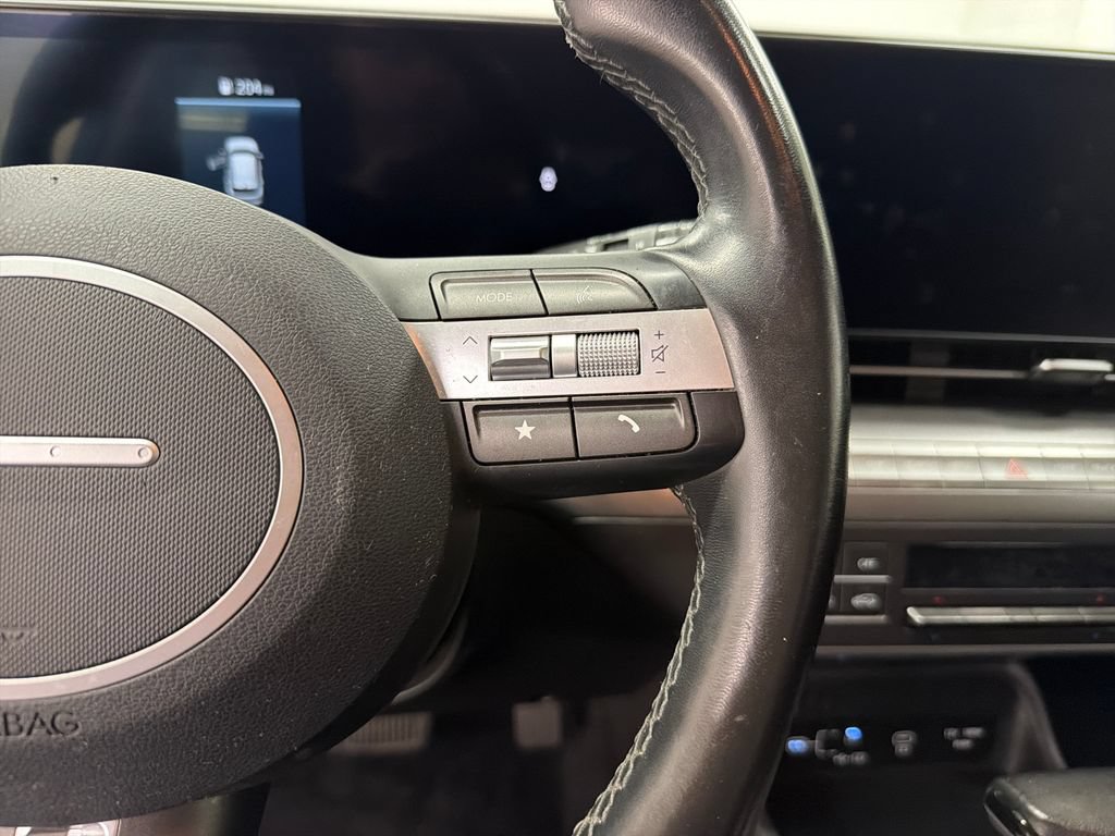 Used 2025 Hyundai Kona SEL FWD image 21