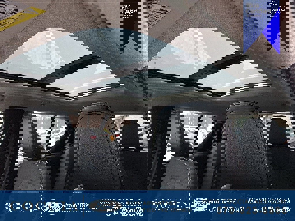 Used 2020 Volvo XC40 T5 Momentum w/ Protection Package Premier image 14