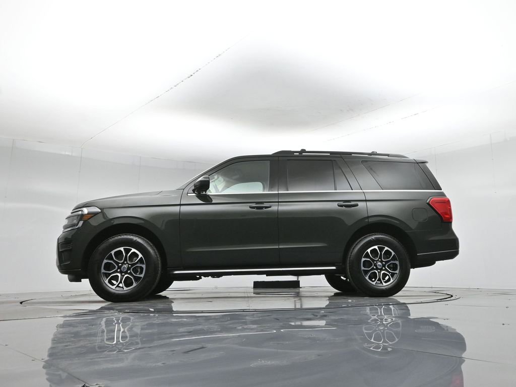 Certified 2023 Ford Expedition XLT image 63