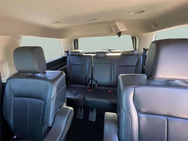 Certified 2022 Ford Expedition XLT image 13