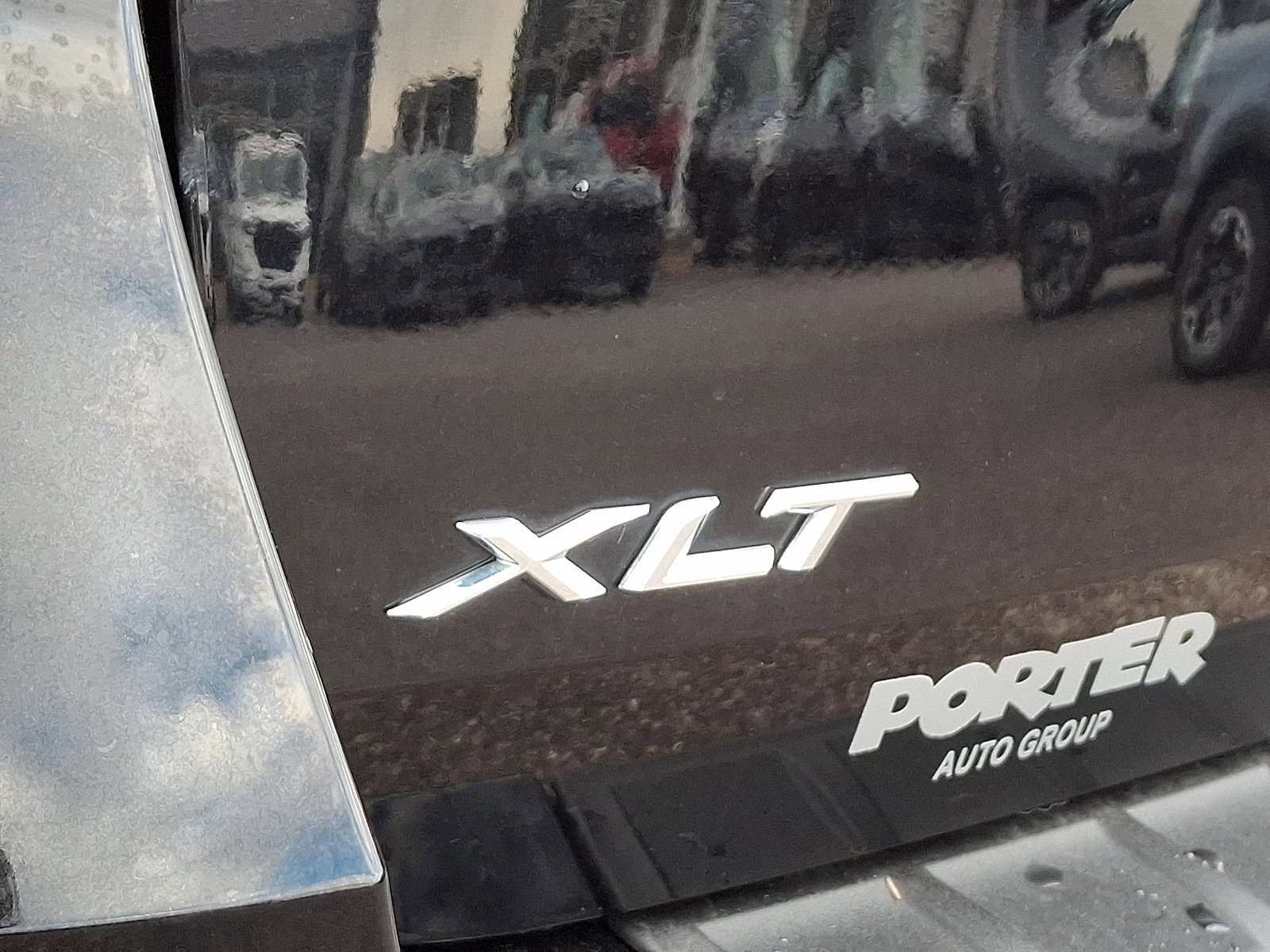 Certified 2022 Ford Explorer XLT w/ Equipment Group 202A image 31