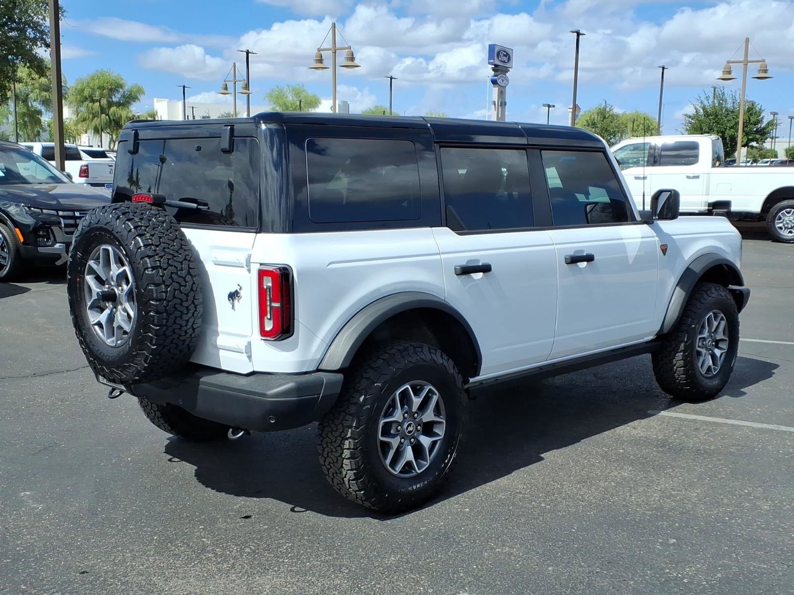 Certified 2025 Ford Bronco Badlands AWD/4WD image 6