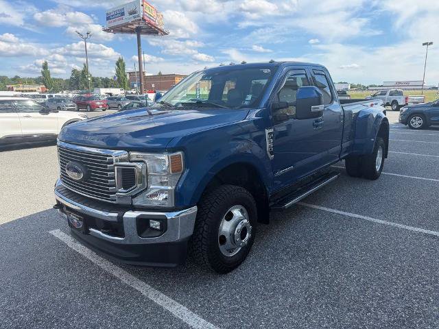 Certified 2022 Ford F350 Lariat AWD/4WD image 4