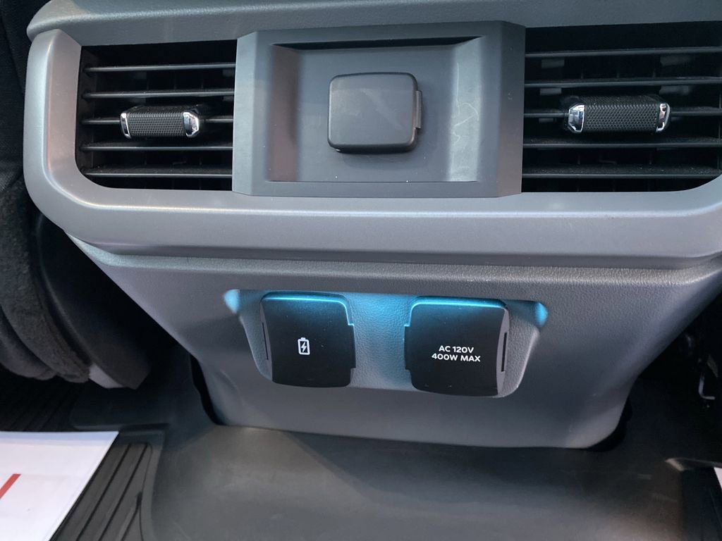 Certified 2024 Ford F150 XLT w/ Equipment Group 303A High image 45