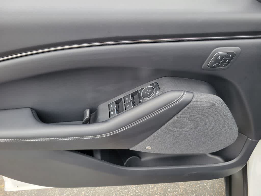 Certified 2025 Ford Mustang Mach-E Premium AWD/4WD image 19