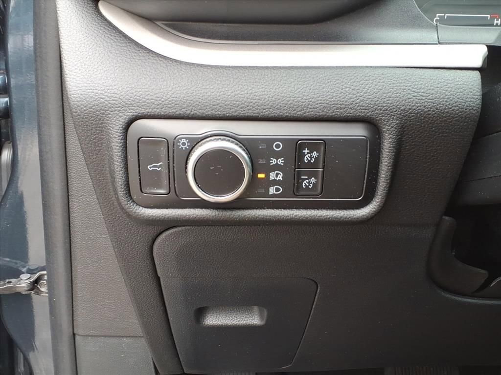 Certified 2023 Ford Explorer XLT image 19