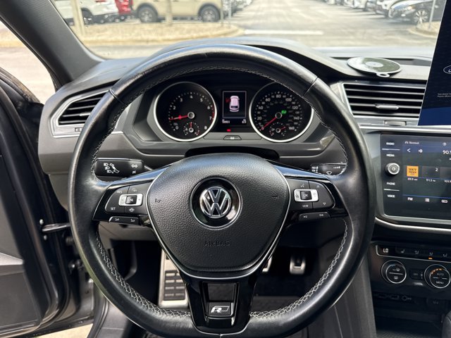 Used 2020 Volkswagen Tiguan SE R-Line AWD/4WD image 26