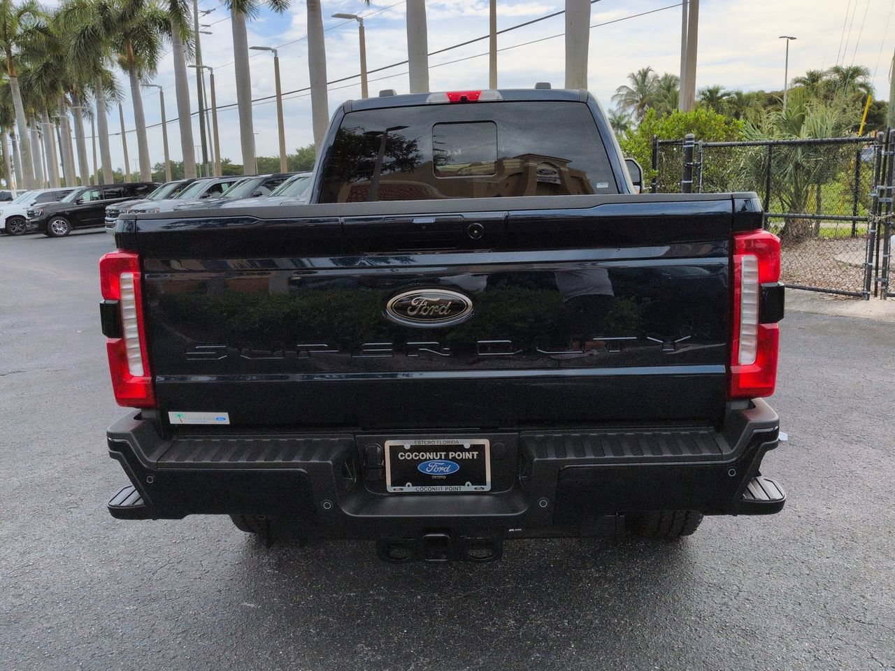 Certified 2025 Ford F250 Lariat w/ Lariat Ultimate Package AWD/4WD image 5