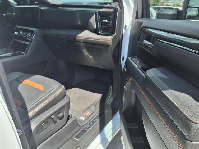 Used 2025 GMC Sierra 2500 AT4 AWD/4WD image 27