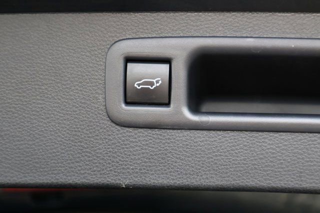 Used 2024 Toyota Highlander LE image 22