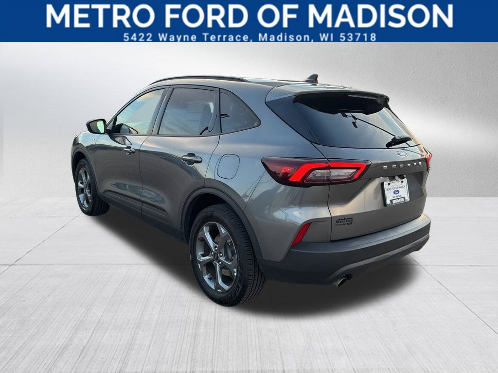 Certified 2025 Ford Escape ST-Line AWD/4WD image 3