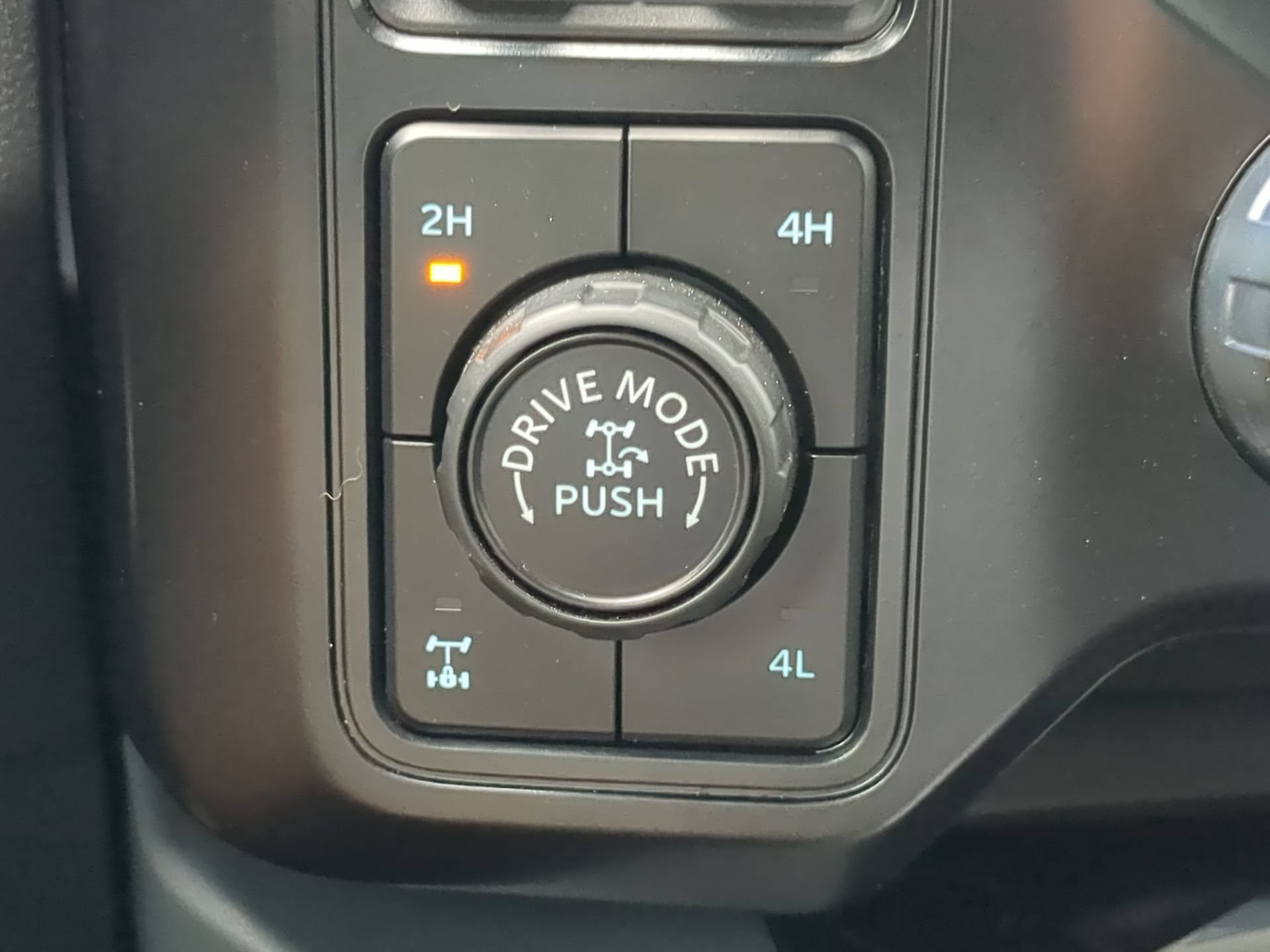Certified 2025 Ford F250 Lariat w/ Lariat Ultimate Package AWD/4WD image 64