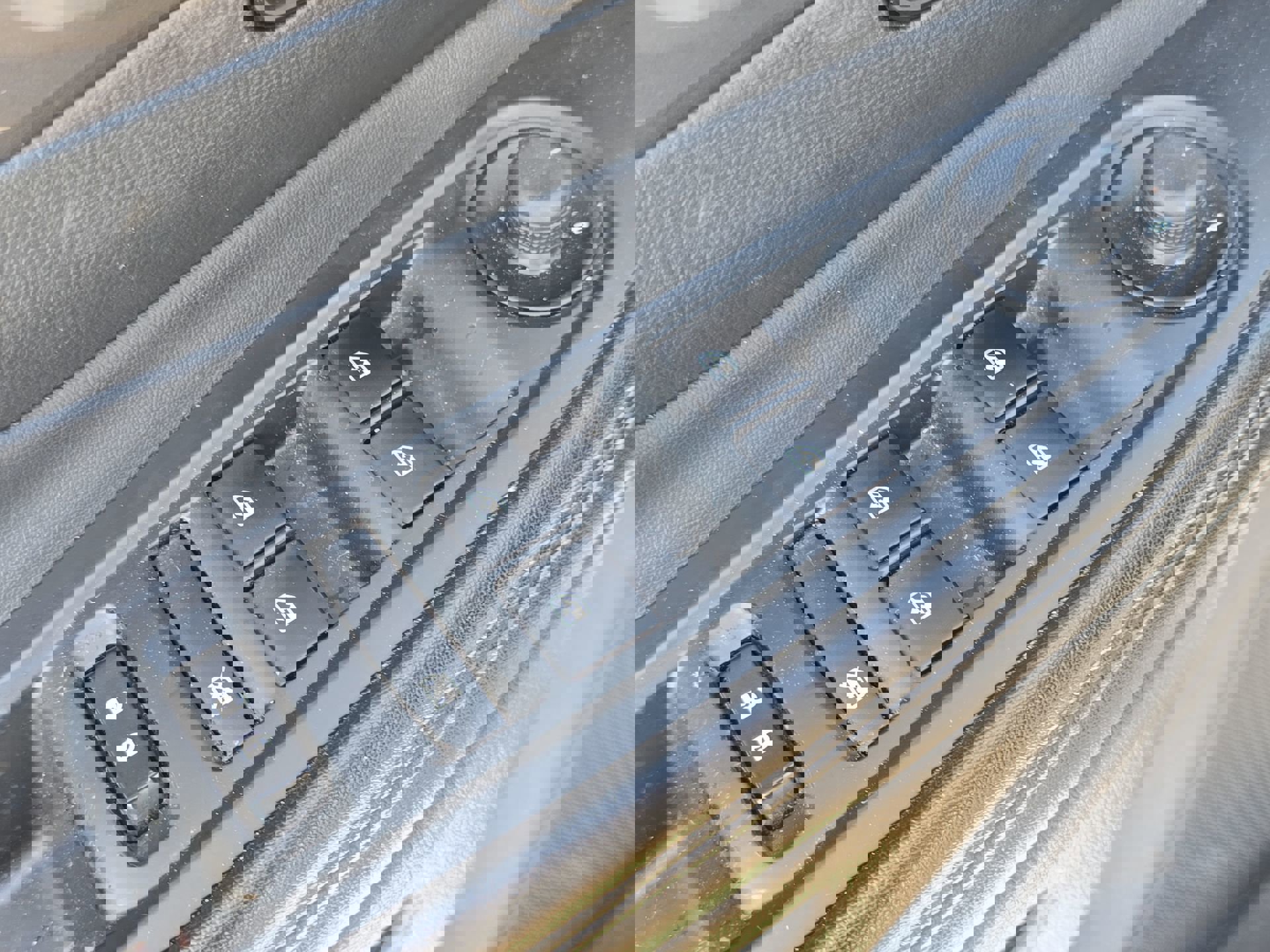 Used 2021 Buick Encore Preferred image 14