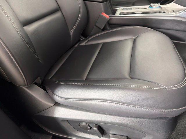 Certified 2023 Ford Explorer XLT w/ Equipment Group 202A RWD image 32