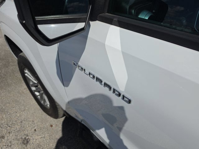 Used 2023 Chevrolet Colorado LT w/ LT Convenience Package RWD image 9