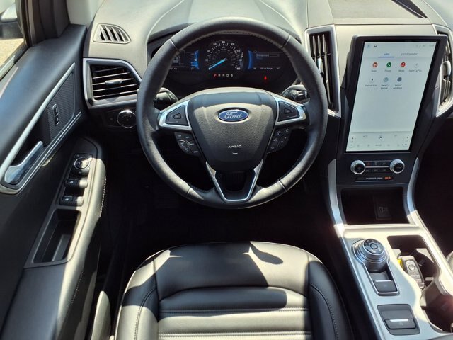Certified 2024 Ford Edge SEL w/ Convenience Package AWD/4WD image 6