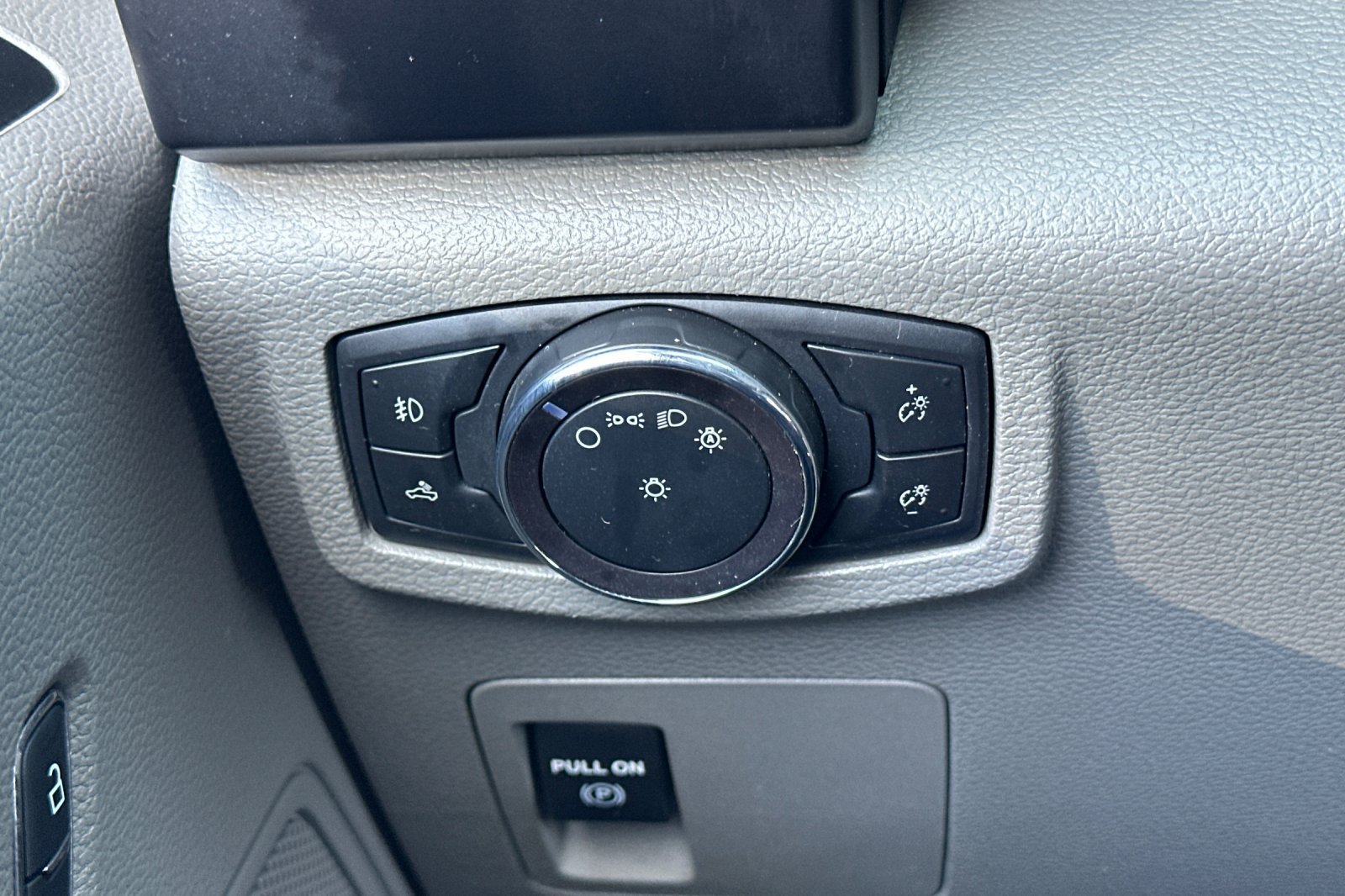 Certified 2019 Ford F150 XL w/ Equipment Group 101A Mid RWD image 27