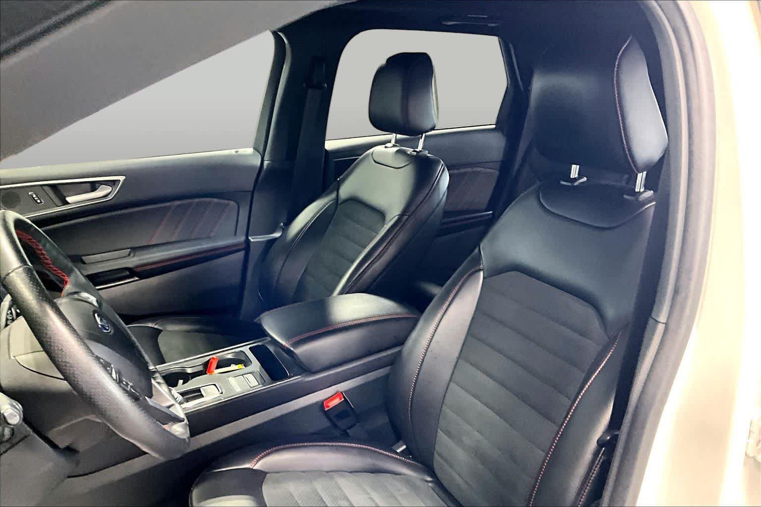 Certified 2023 Ford Edge ST-Line AWD/4WD image 8