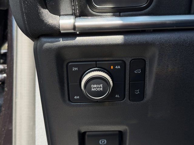 Certified 2025 Ford Expedition Platinum w/ Stealth Appearance Package image 24