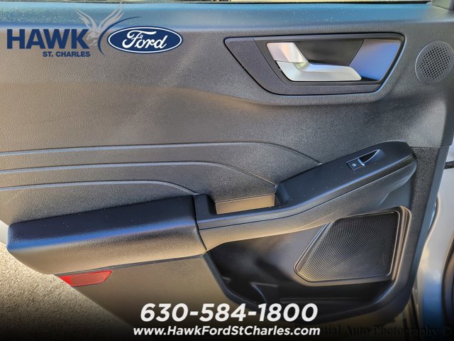 Certified 2022 Ford Escape SEL w/ SEL Stealth AWD Package image 17