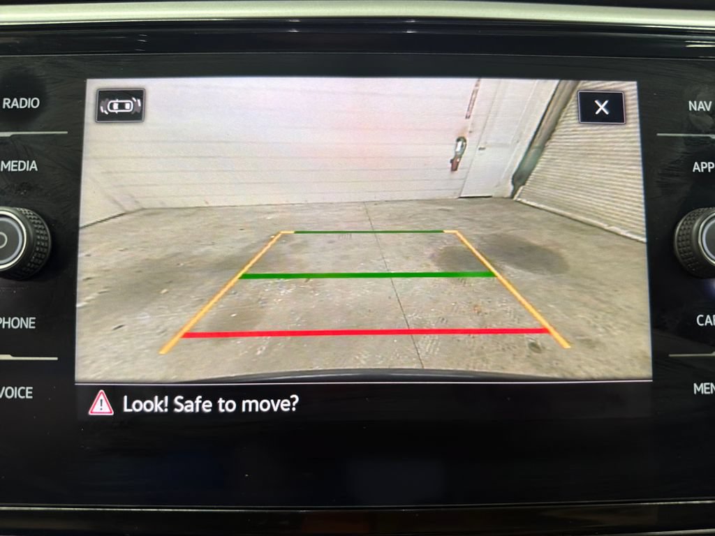 Used 2021 Volkswagen Atlas SEL Premium AWD/4WD image 27
