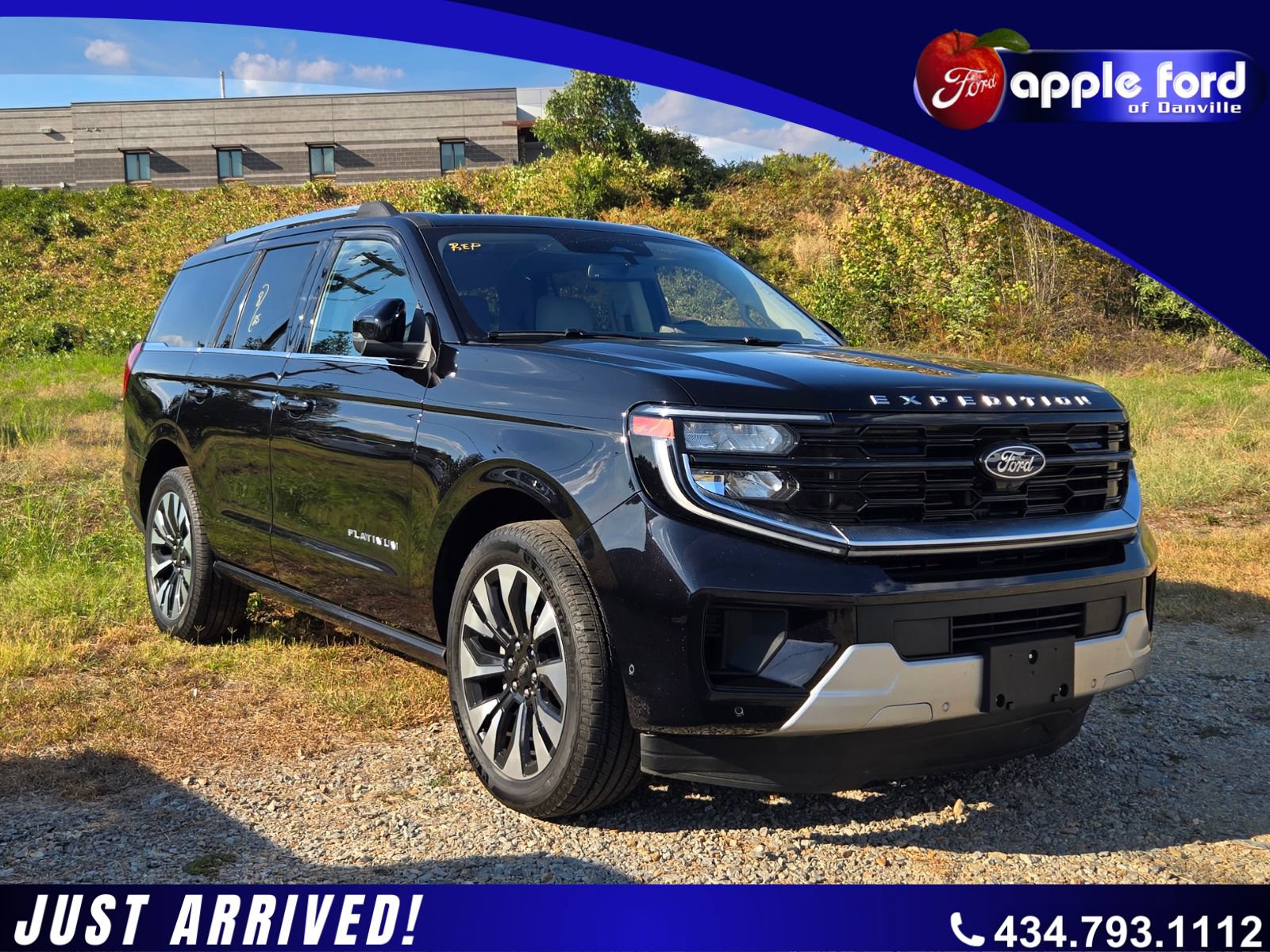 Certified 2025 Ford Expedition Platinum w/ Driver's Package AWD/4WD image 1