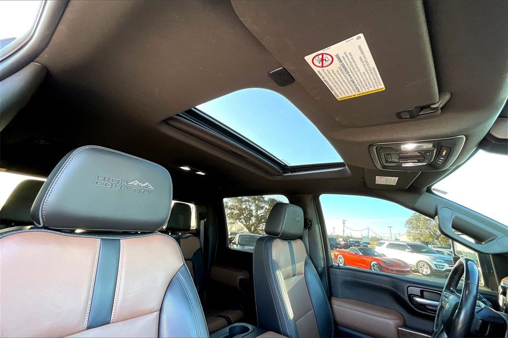 Used 2021 Chevrolet Silverado 2500 High Country w/ Z71 Off-Road Package image 26