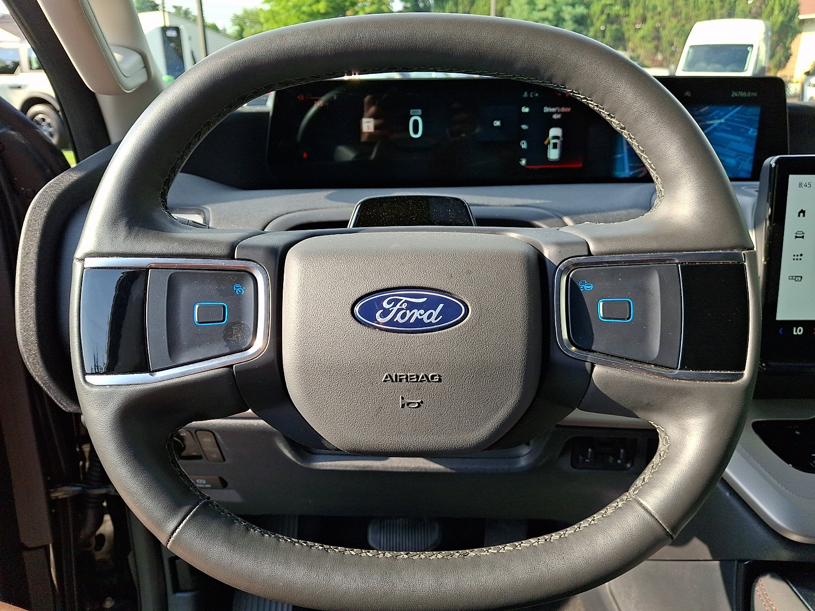 Certified 2025 Ford Expedition Active AWD/4WD image 22