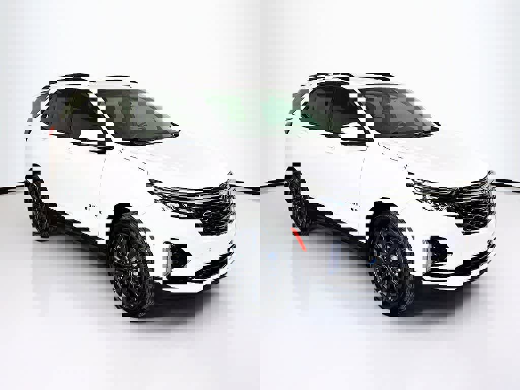 Used 2022 Chevrolet Equinox RS w/ RS Leather Package image 24