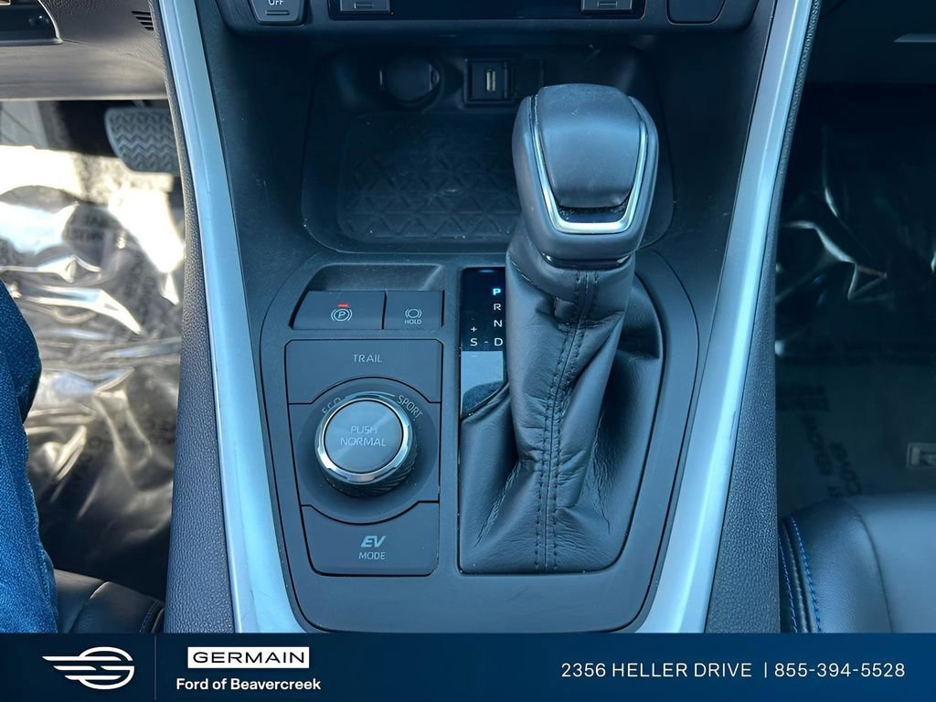 Used 2022 Toyota RAV4 XSE AWD/4WD image 13