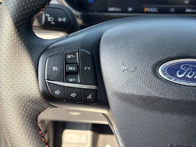Certified 2025 Ford Escape ST-Line FWD image 18