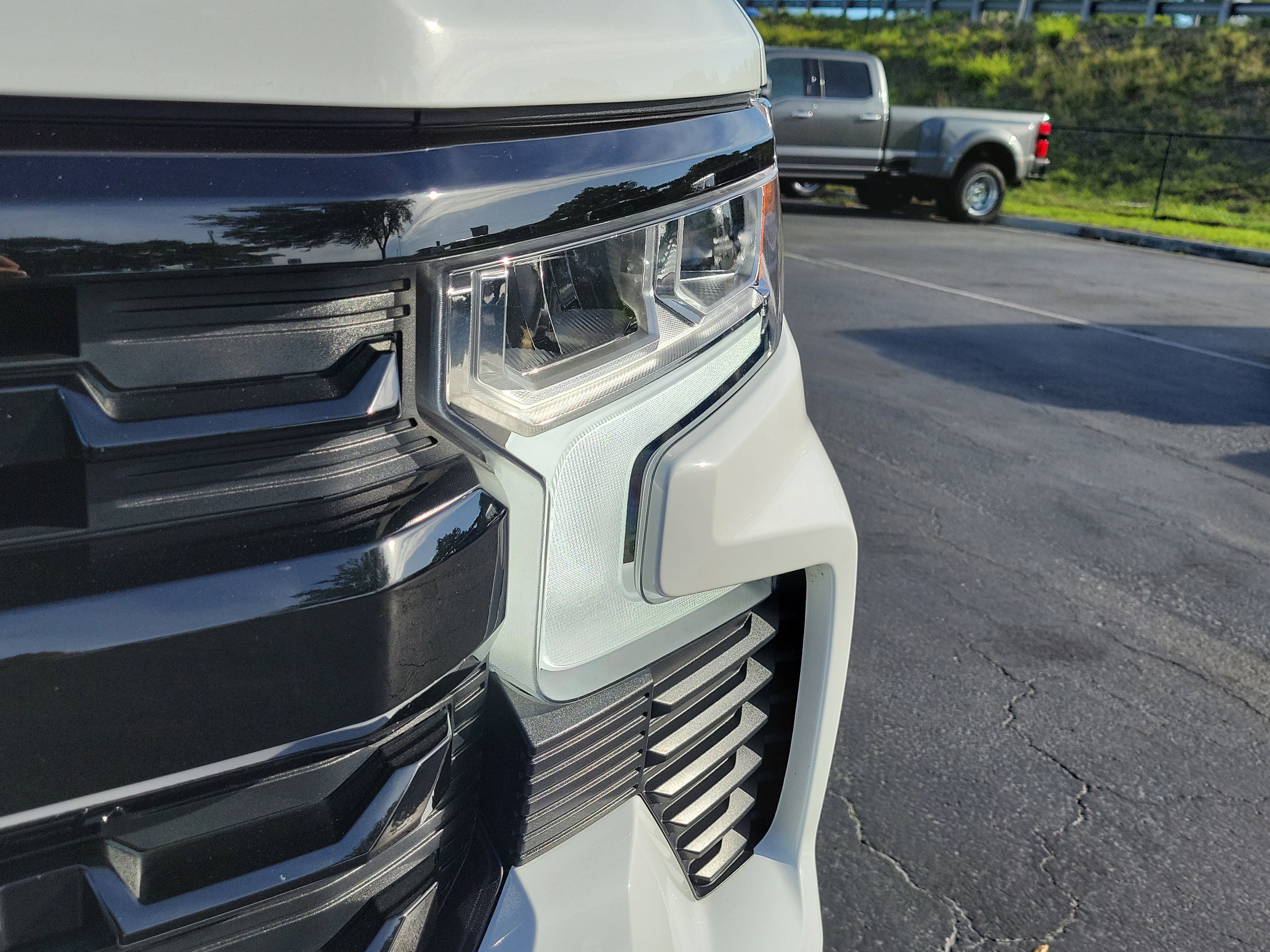 Used 2024 Chevrolet Silverado 1500 LT Trail Boss w/ LT Trail Boss Premium Package image 3