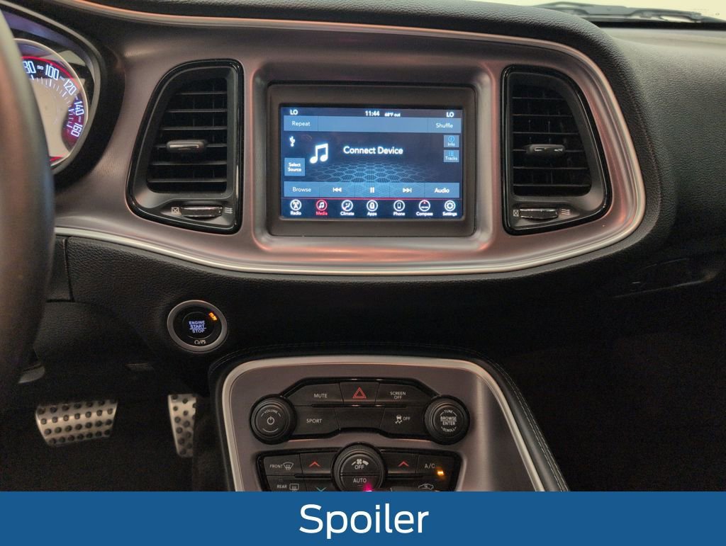 Used 2022 Dodge Challenger SXT image 29