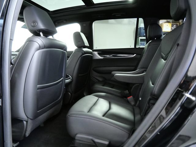 Used 2022 Cadillac XT6 Premium Luxury AWD/4WD image 14
