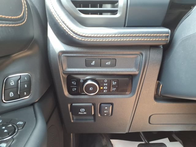 Certified 2023 Ford Expedition Platinum AWD/4WD image 16