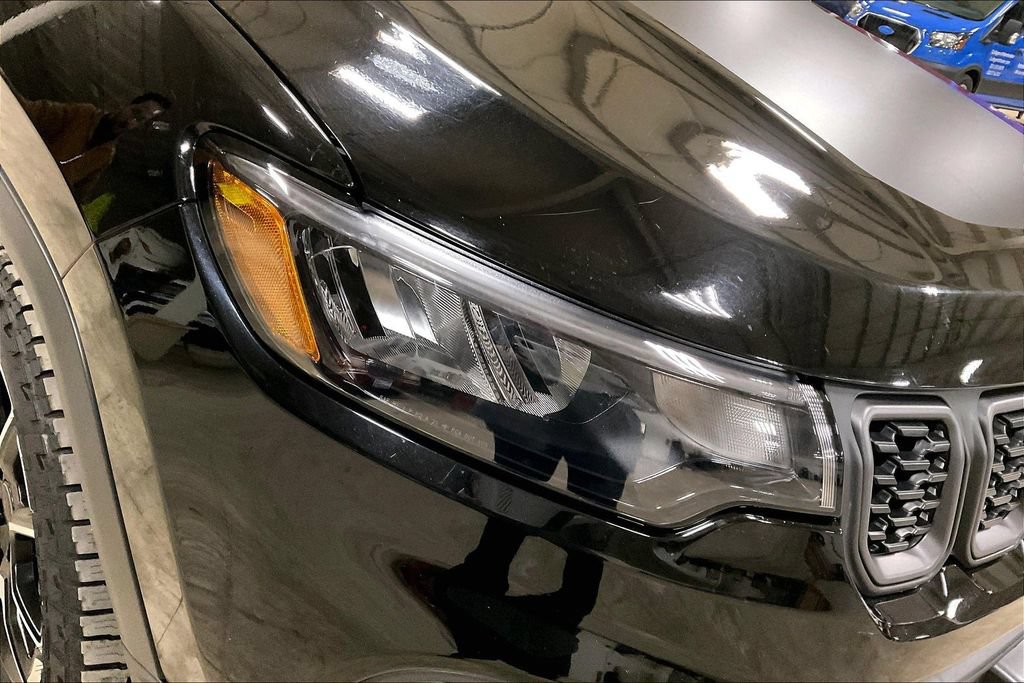 Used 2025 Jeep Compass Trailhawk AWD/4WD image 26