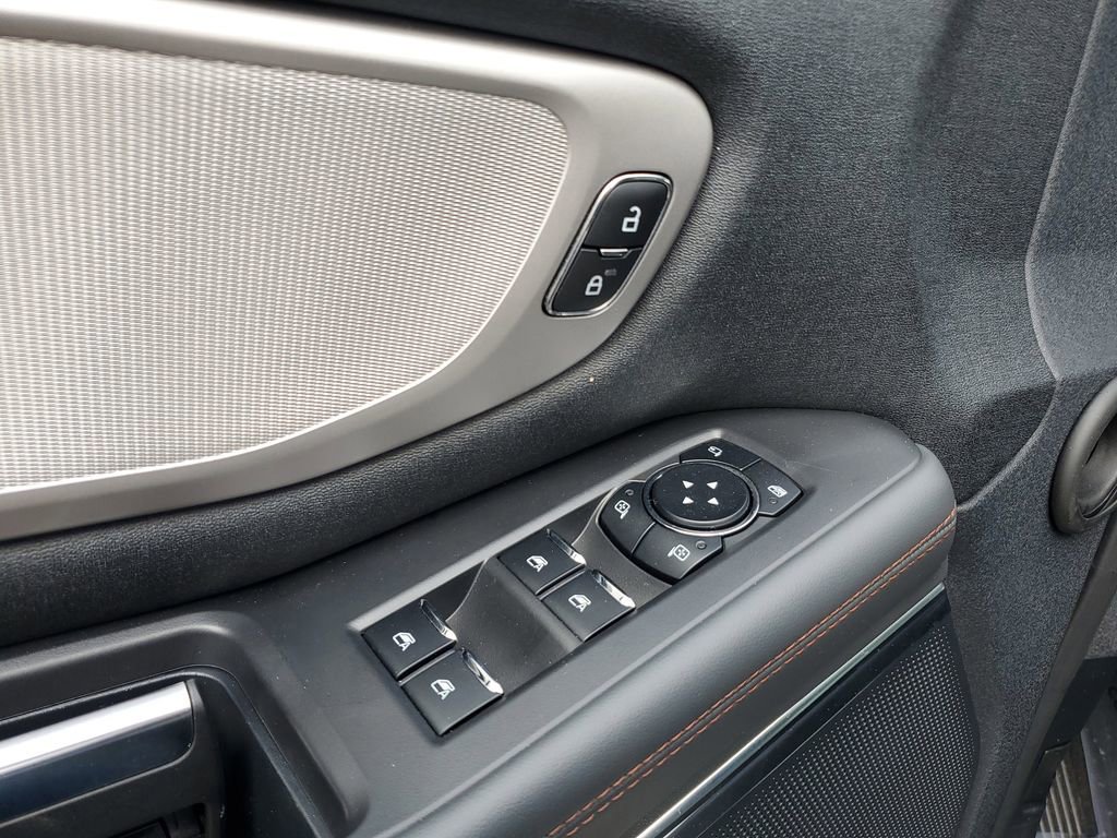 Certified 2025 Ford Expedition Active image 18