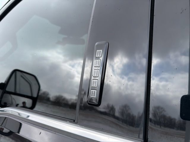 Certified 2023 Ford F450 Lariat w/ Lariat Ultimate Package image 27