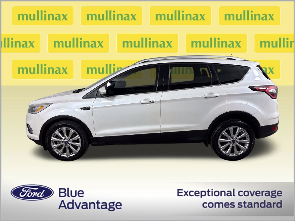 Certified 2017 Ford Escape Titanium FWD image 10