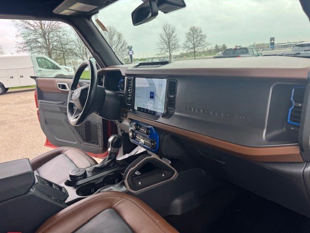 Certified 2024 Ford Bronco Outer Banks w/ Sasquatch Package image 33