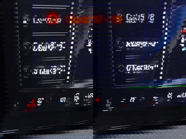 Certified 2024 Ford Mustang Coupe image 34