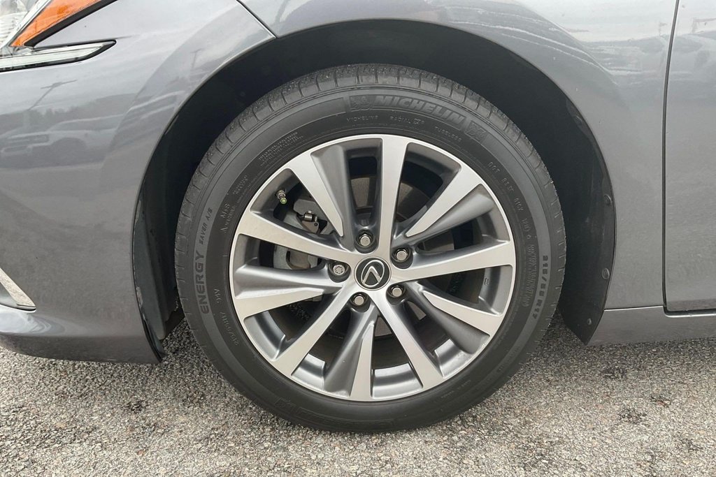 Used 2019 Lexus ES 350 w/ Premium Package FWD image 9