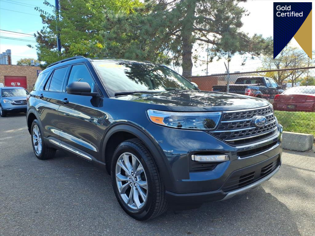 Certified 2023 Ford Explorer XLT w/ Equipment Group 202A