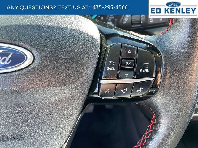 Certified 2022 Ford Escape SEL w/ SEL Stealth AWD Package image 19