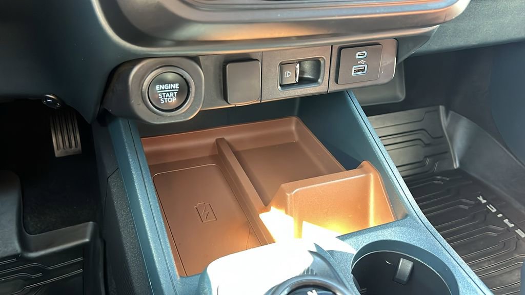 Certified 2022 Ford Maverick Lariat w/ Lariat Luxury Package AWD/4WD image 17