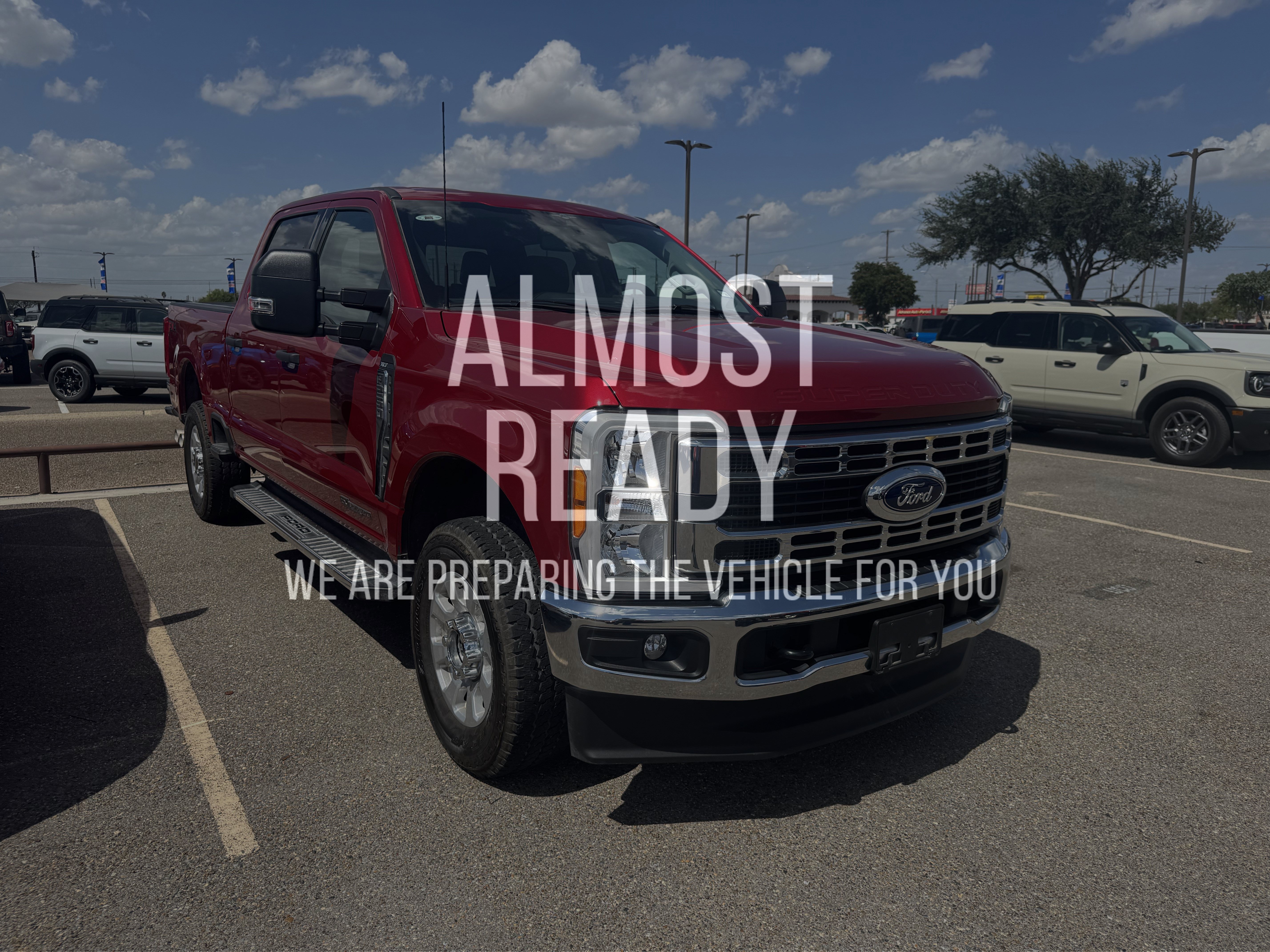 Certified 2023 Ford F250 XLT w/ FX4 Off-Road Package AWD/4WD image 5
